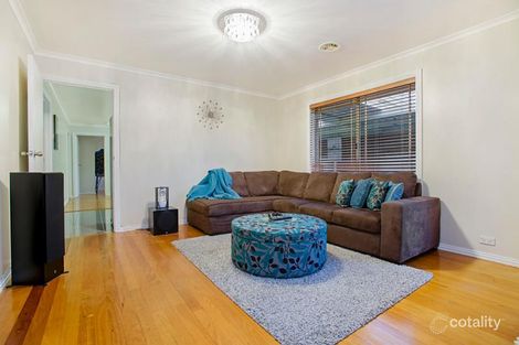 Property photo of 8 Gathray Court Roxburgh Park VIC 3064