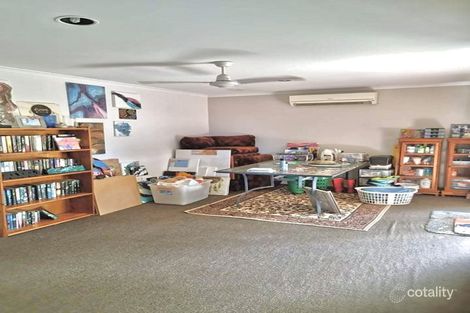 Property photo of 16 Panorama Drive Qunaba QLD 4670