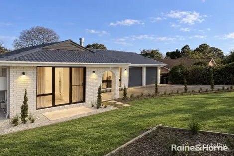 31 Sir Donald Bradman Dr, Bowral, NSW 2576