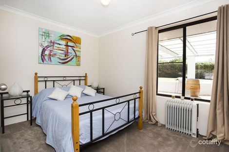 Property photo of 16 Grassbird Loop Yangebup WA 6164