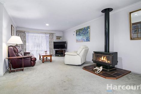 Property photo of 10 Custer Grove Bayswater North VIC 3153
