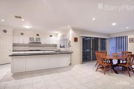 Property photo of 16 Hunter Avenue Roxburgh Park VIC 3064