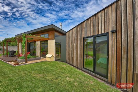 20 Albert Ruttle Dr, Inverloch, VIC 3996