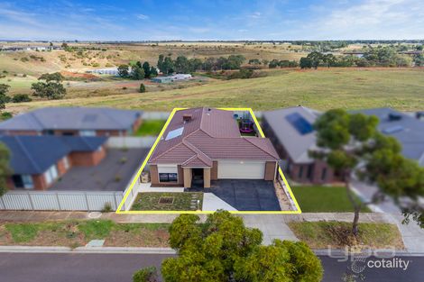Property photo of 3 Raven Street Brookfield VIC 3338