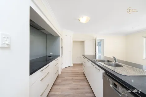 Property photo of 2/11 Park Road Mount Pleasant WA 6153