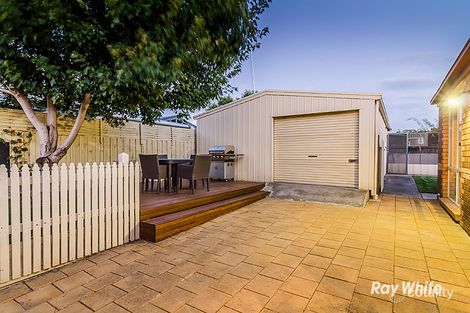 Property photo of 50 Bateman Grove Hampton Park VIC 3976