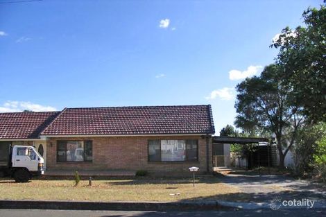 6 Deakin St, Oak Flats, NSW 2529