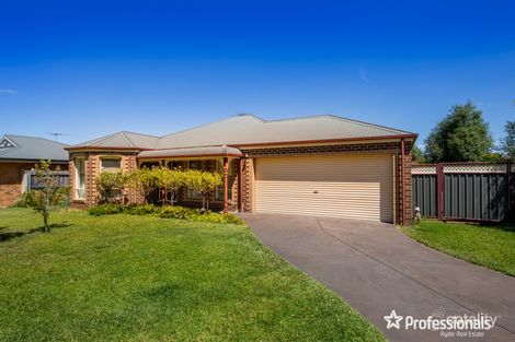 Property photo of 4 Dunrossil Court Brookfield VIC 3338