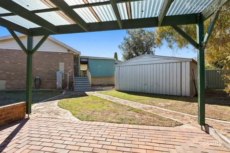Property photo of 211 Mackenzie Street West Kangaroo Flat VIC 3555