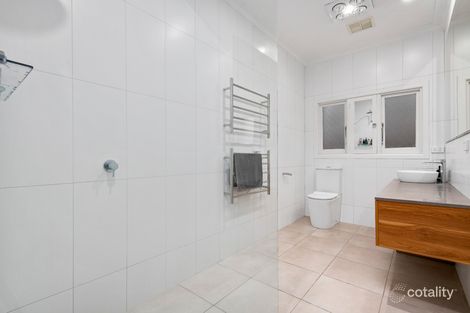 Property photo of 159 Ashburn Grove Ashburton VIC 3147