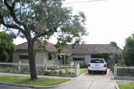 13 Carmen St, Newport, VIC 3015