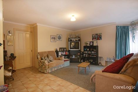 Property photo of 2/2 Ambleside Crescent Berwick VIC 3806