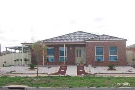 Property photo of 8 Moorland Road Cairnlea VIC 3023