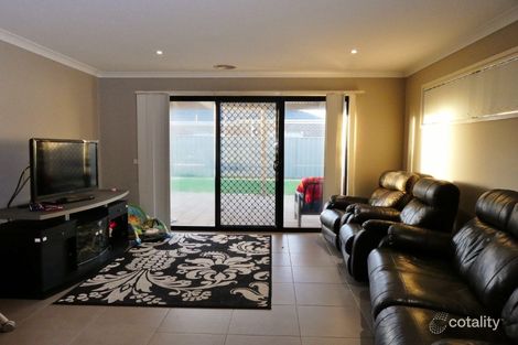 Property photo of 6 Northumbria Street Cranbourne East VIC 3977