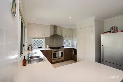 Property photo of 64 Higgs Circuit Wynnum West QLD 4178