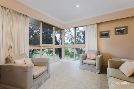 Property photo of 4 Shoubra Drive Highton VIC 3216