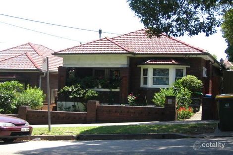 2 Hampden Rd, Russell Lea, NSW 2046