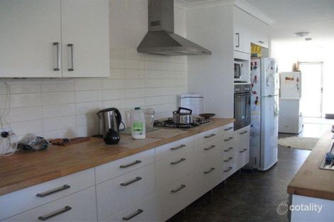 Property photo of 10 Premier Circle Dongara WA 6525