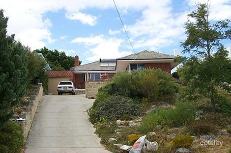 4 Park St, Trigg, WA 6029