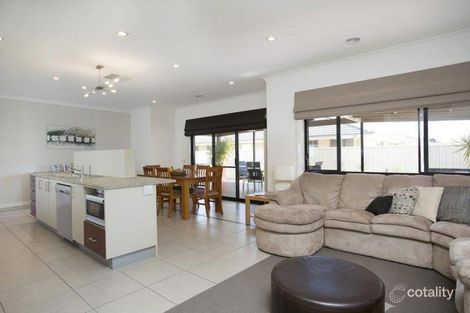 Property photo of 2 Black Wattle Avenue Epsom VIC 3551