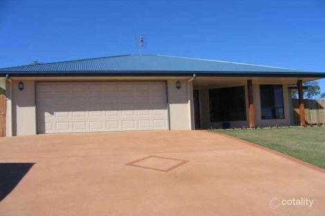 Property photo of 18 Longreach Court Tannum Sands QLD 4680