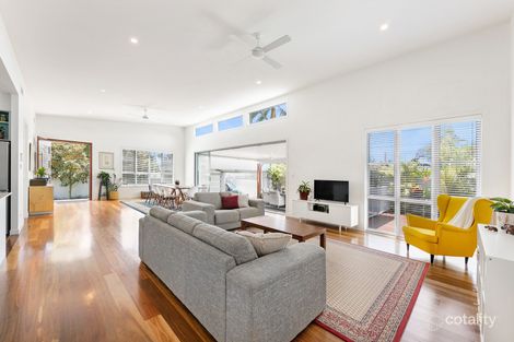 Property photo of 58 Poinciana Boulevard Broadbeach Waters QLD 4218