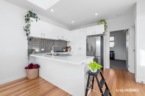 Property photo of 2/67 Cave Hill Road Lilydale VIC 3140
