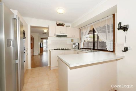 Property photo of 10 Nile Court Werribee VIC 3030