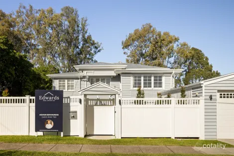 17 Woodlea St, Moorooka, QLD 4105