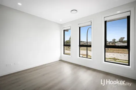 Property photo of 32 Culnane Road Riverstone NSW 2765