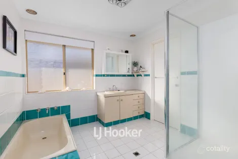 Property photo of 20 Coote Place Usher WA 6230