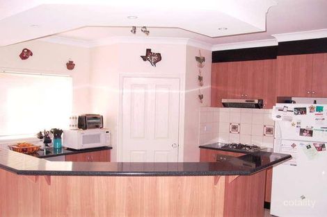 Property photo of 57 Willandra Loop Caroline Springs VIC 3023