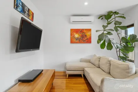 Property photo of 6 Armadale Place Hillside VIC 3037