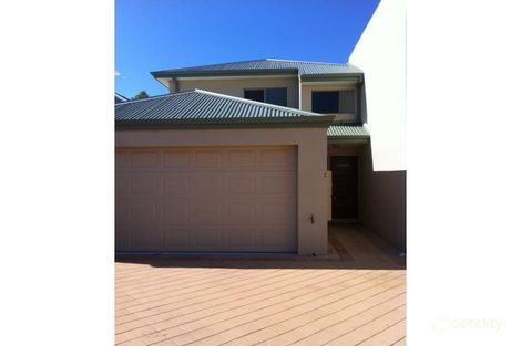 177a Oakmont Ave, Meadow Springs, WA 6210