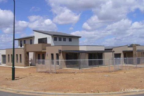 Property photo of 42 Bungle Bungle Crescent Harrison ACT 2914