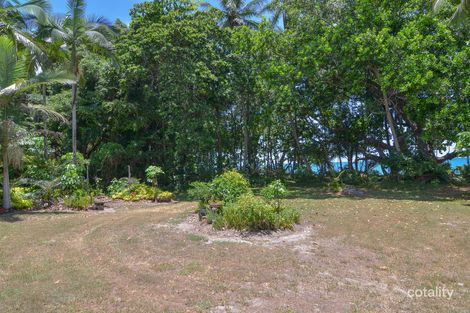 Property photo of 17 Marine Parade Newell QLD 4873