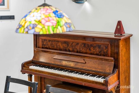 Property photo of 14 Peppercorn Place Flinders View QLD 4305