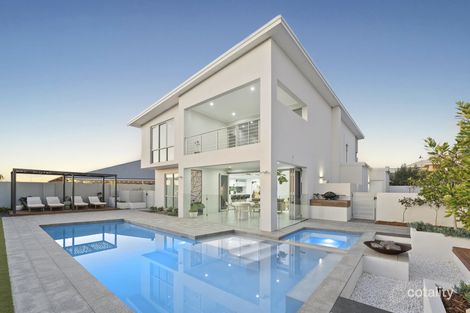 Property photo of 16 Kewarra Bend Secret Harbour WA 6173