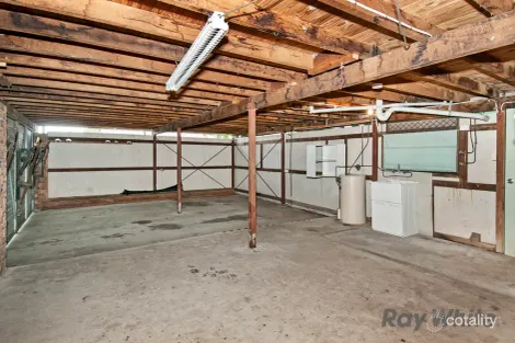 Property photo of 2 Meadow Street Loganlea QLD 4131