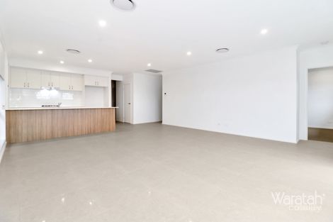 Property photo of 33 Sandalwood Crescent Colebee NSW 2761
