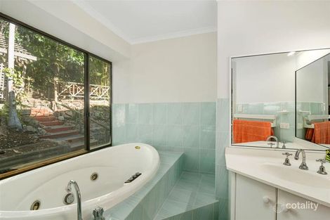 Property photo of 8 Fernleigh Court Currumbin QLD 4223