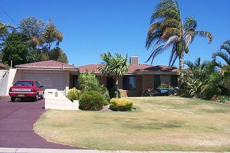 5 Kemmish Ave, Parmelia, WA 6167