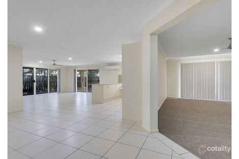 Property photo of 38 Whitehaven Drive Blacks Beach QLD 4740