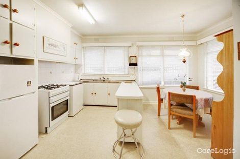 Property photo of 1 Carmel Court Bentleigh East VIC 3165