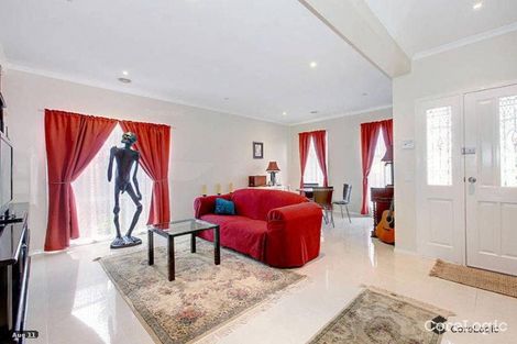 Property photo of 16 Glenelg Boulevard Taylors Hill VIC 3037