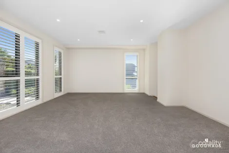 Property photo of 11 Vellacott Street Denman Prospect ACT 2611