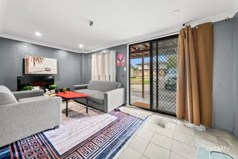Property photo of 55 Jarrah Crescent Logan Central QLD 4114