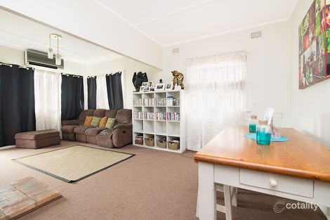 Property photo of 2 Vena Avenue Gorokan NSW 2263