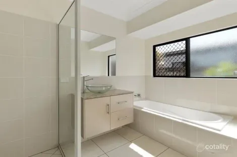 Property photo of 7B Chystanthus Street Trinity Park QLD 4879
