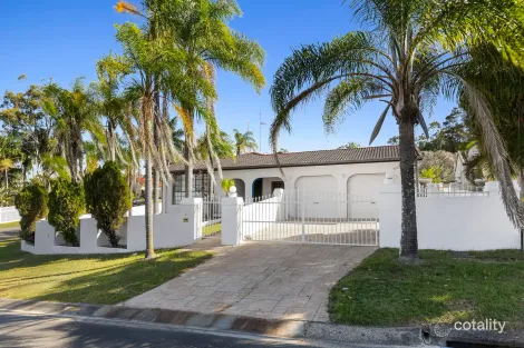 2 Nowra Ct, Helensvale, QLD 4212